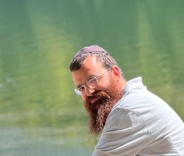 ישראל, מורה לאנגלית